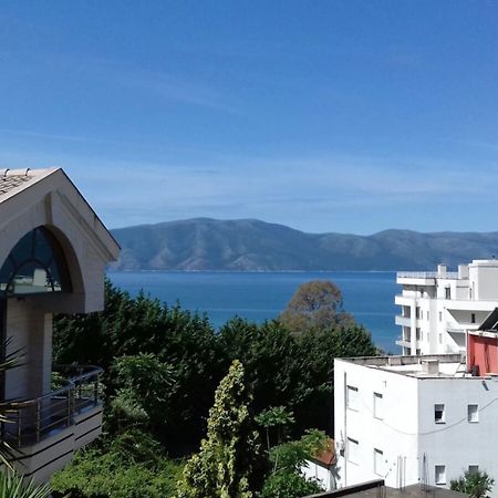 Vila Kristal Vlora エクステリア 写真