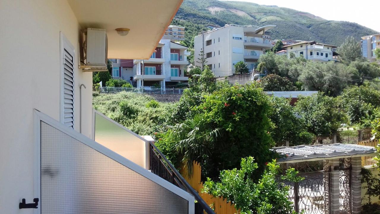 Vila Kristal Vlora エクステリア 写真